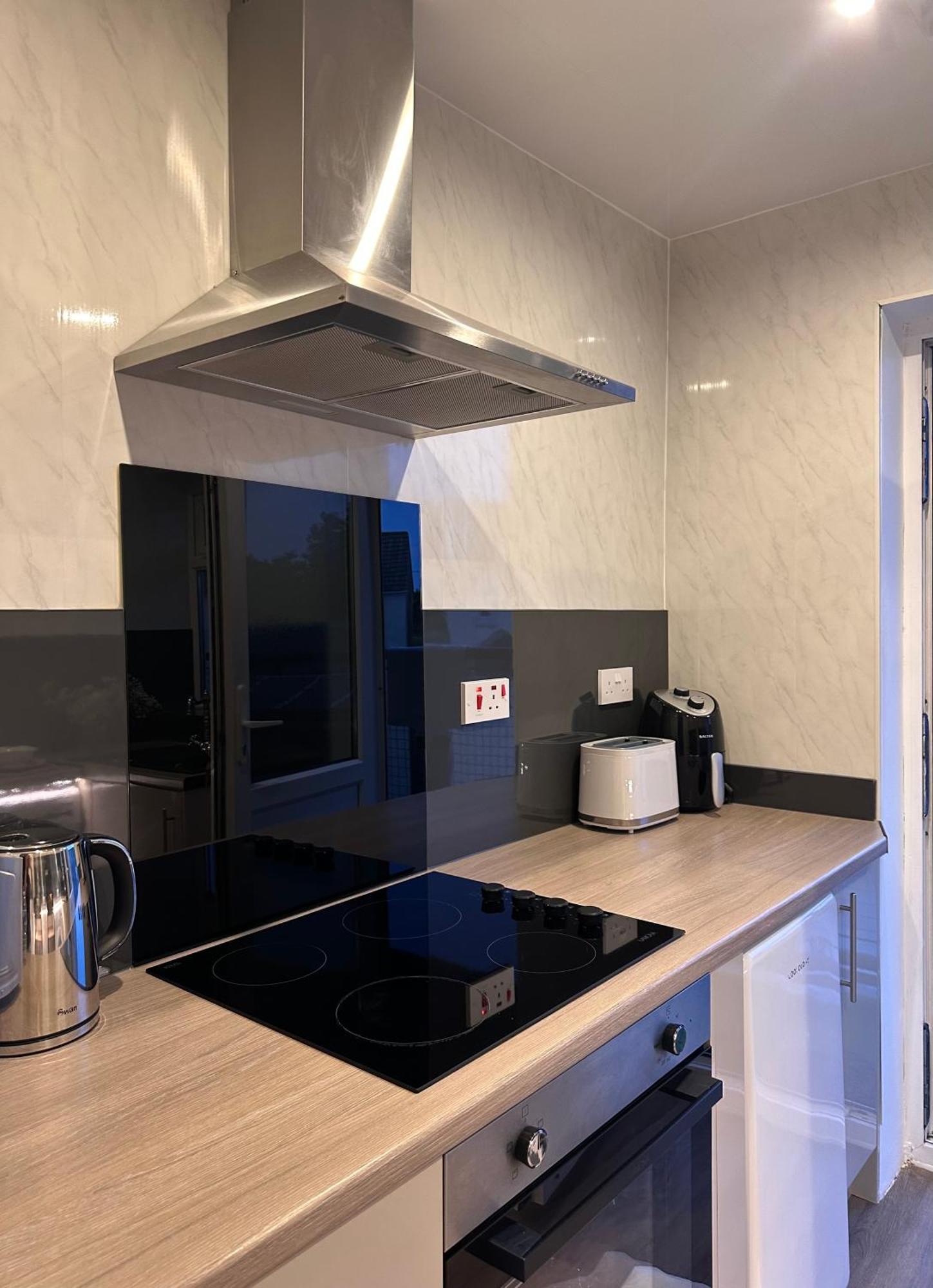 Ocean Village Marina 2 Bedroom Apartment With Balcony! Southampton Luaran gambar